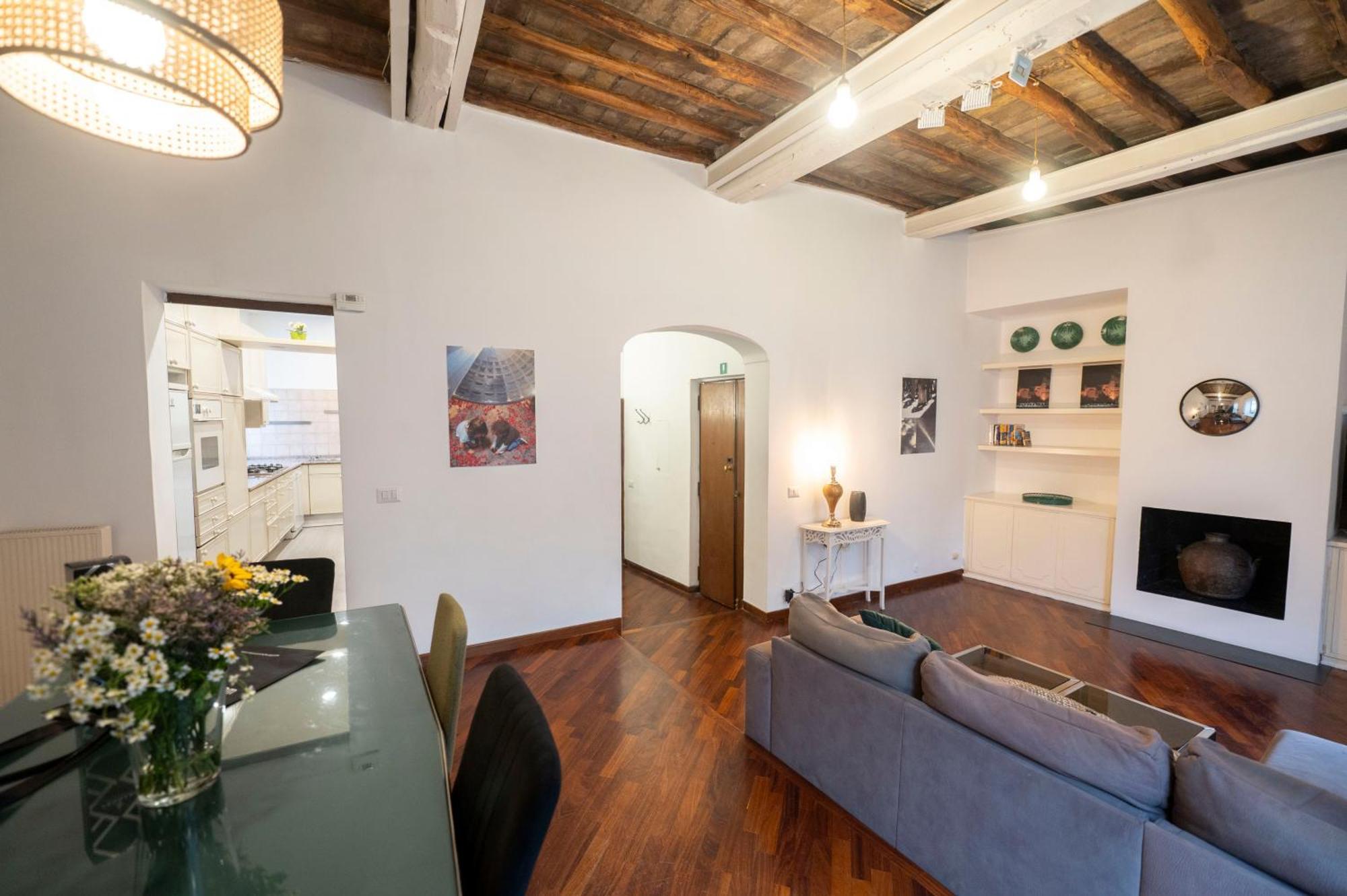 Pantheon Terrace 2 Bedroom Apartment Rom