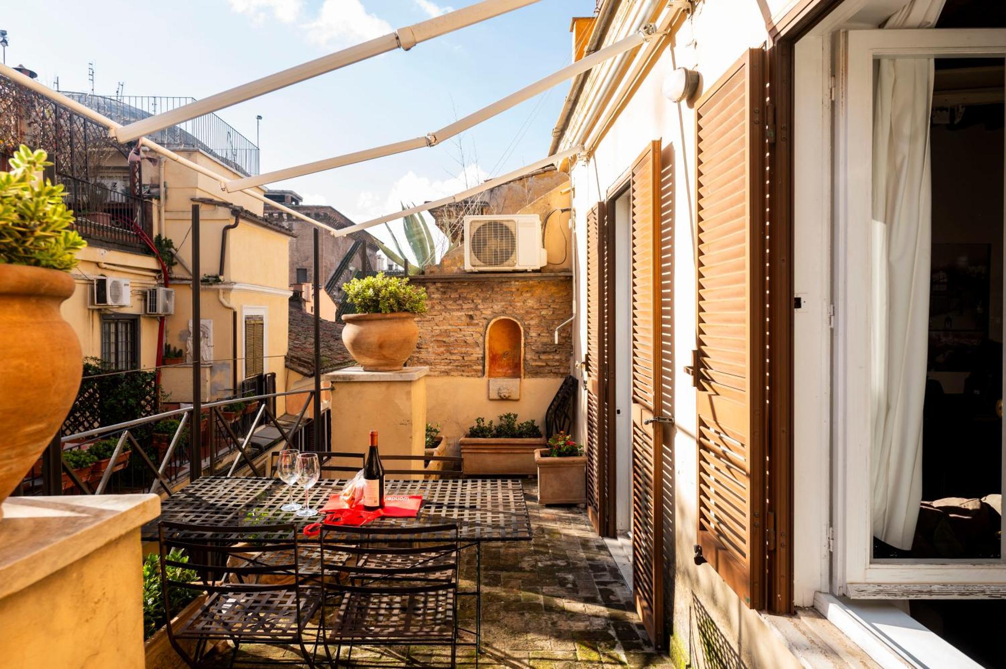 Apartment Pantheon Terrace 2 Bedroom Rom
